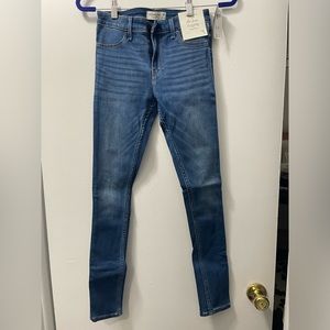 Abercrombie Mid Rise Jean Legging